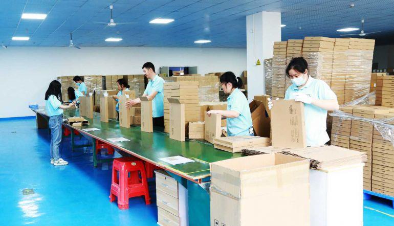 出租龙华龙胜地铁口龙军工业区260和1000平方厂房