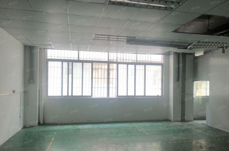 地铁口整层厂房1850平 仅租6.5万 配套双电梯 不限行业