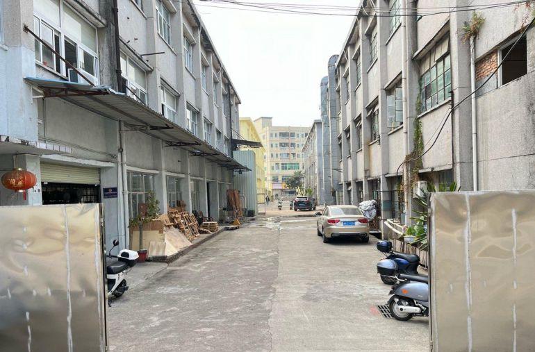 独门独院高速出口旁小型二层工业区厂房