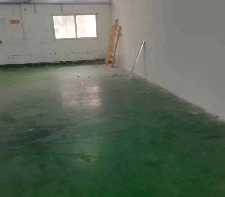 独门独院，交通方便，可进出大车，自带卸货平台