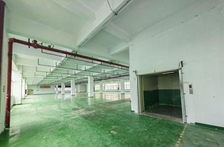 西丽阳光工业区新出楼上2000平仓库厂房出租 可分租