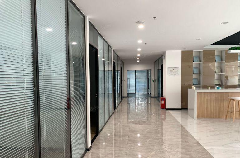 南山西丽地铁口300平2000平豪华装修写字楼出租大小分租