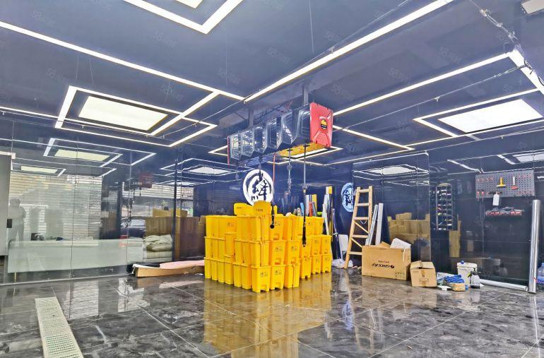 西丽龙珠大道附近 现成贴膜店150平  火热招商