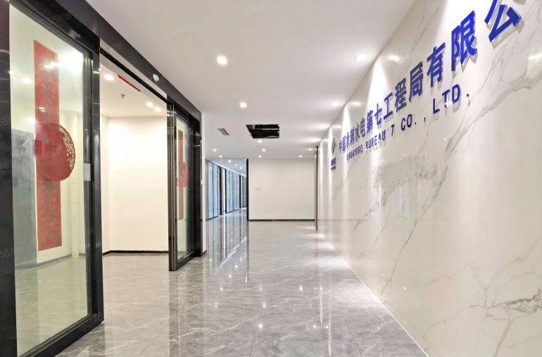 西丽留仙洞总部基地 新出豪华装修整层2680平厂房 使用率高