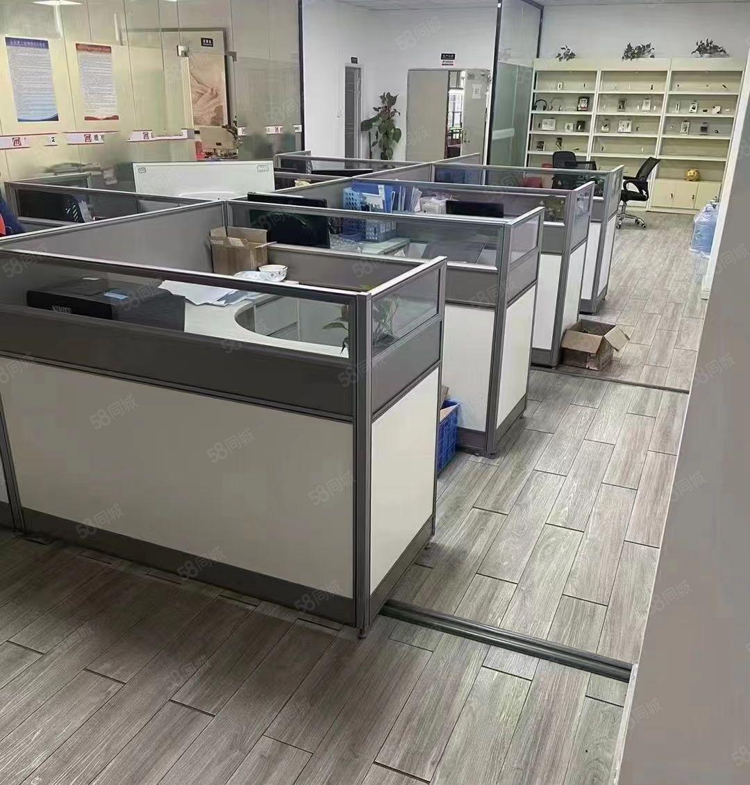 凤岗五联新出二楼750平厂房出租带精装修水电齐全可办环评可分