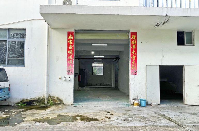 南山西丽一楼厂房230平，停车相当方便，门口可挂招牌