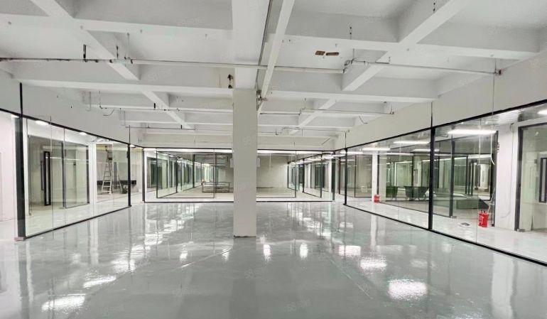 南油服装批发市场厂房出租，适合打版，直播间，电商物流仓库等