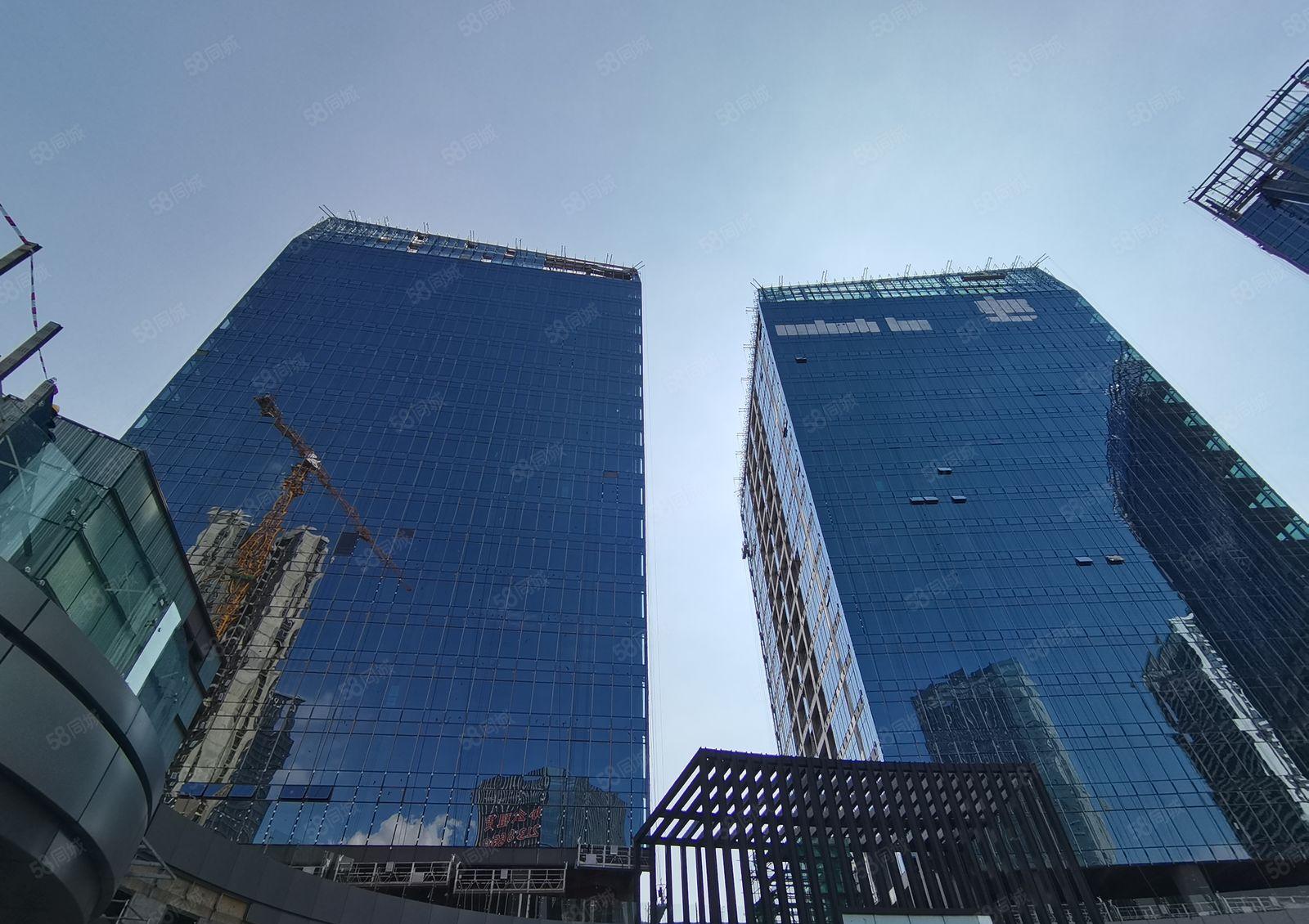 光明地铁口高新园区政府补贴厂房出租300平起分租，配套齐全。