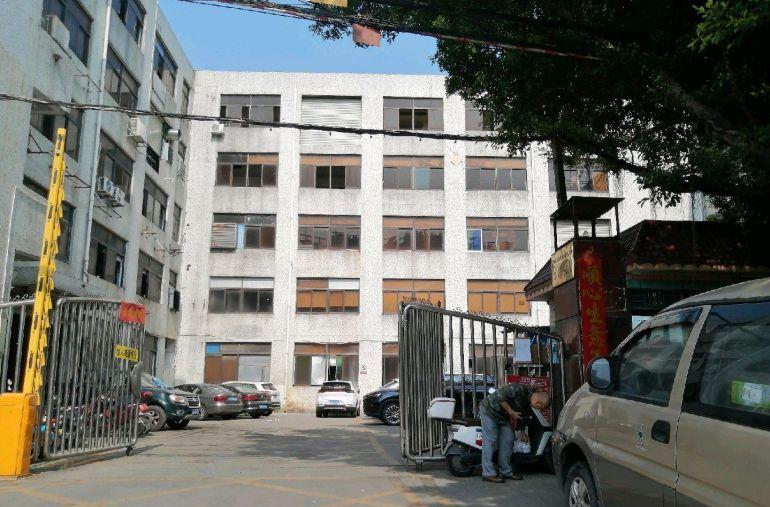 低价出租，西乡鹤洲二楼1000平方厂房招租