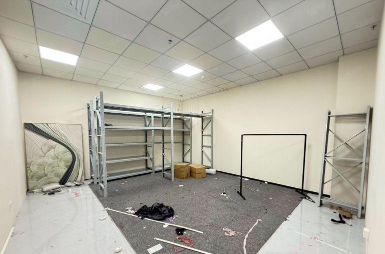 南山南油附近现成直播间仓库展厅特价55出租