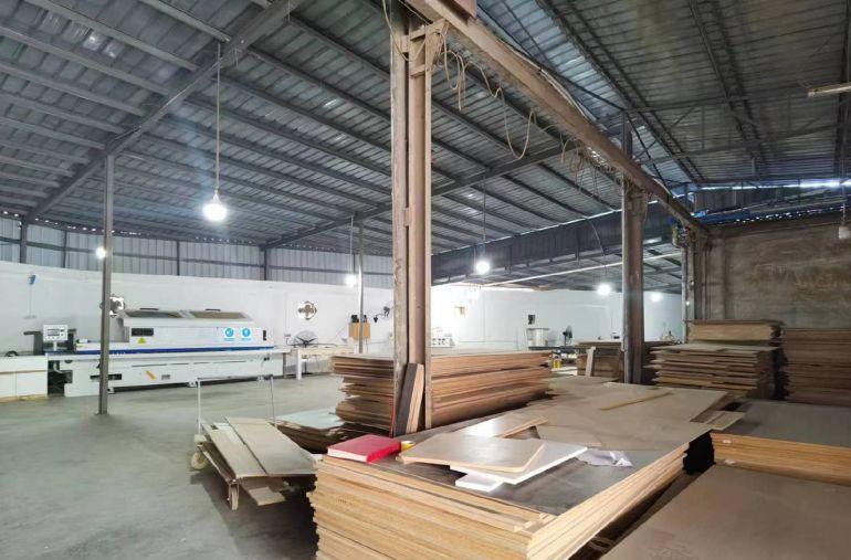 龙岗平湖定制衣柜厂转租场地（限定制衣柜）或个人承包生产