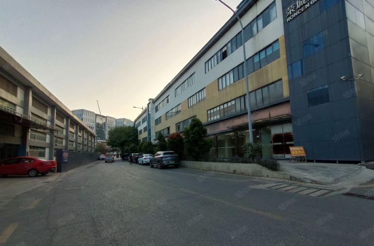 南山西丽整层260平招租，办公室隔间，独立卫生间，进场可办公