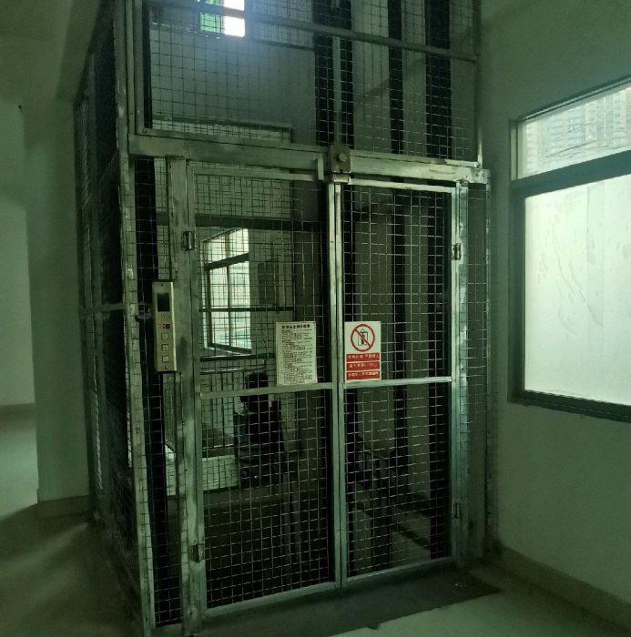 360平米带货梯三相电厂房出租