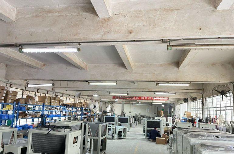 独门独院高速出口旁小型二层工业区厂房