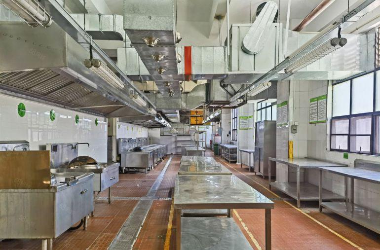 留仙大道1600平现成一楼中央厨房出租 楼上分租89平起