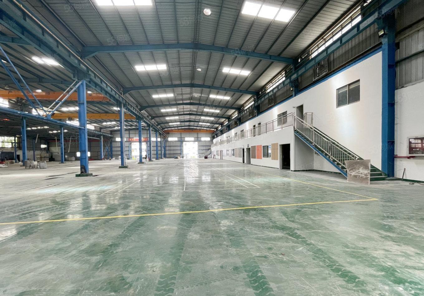 高度12米 西丽独门独院6600平带3个5吨行车 行业不限