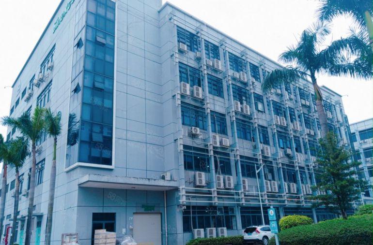 南山西丽地铁口 楼上1652平米现成装修 出租