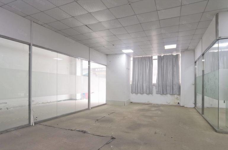 南山西丽大学城  地铁口一楼厂房185至700平米 不限行业