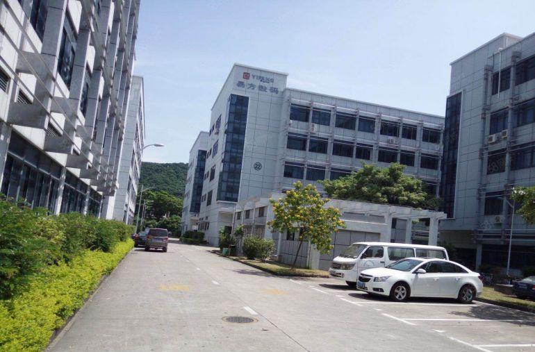 南山西丽百旺信工业园2700平带装修，可分租