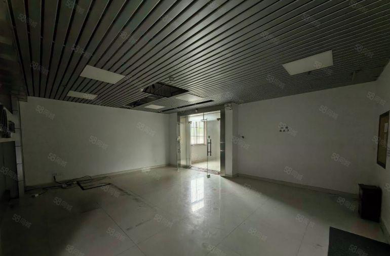 厂房出租 精装修 1640平米 一手房东 实用率高 不限行业