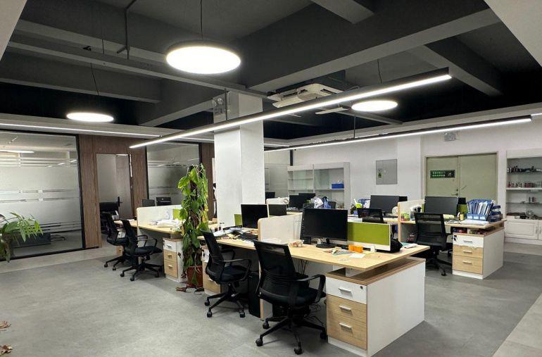 沙井街道京基百纳附近AB栋二楼各1350平方带豪华装修招租