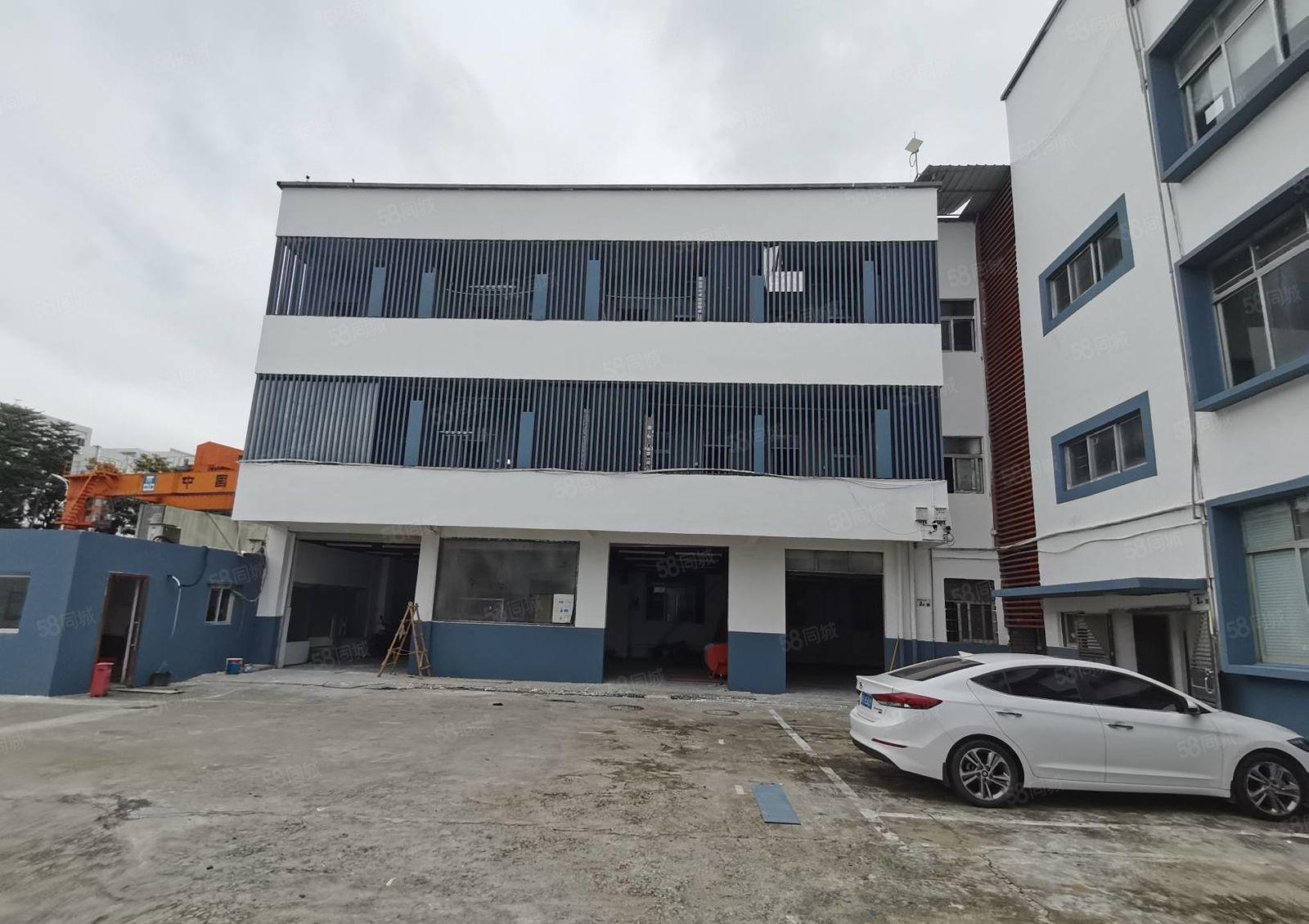 西丽白芒关地铁口，独门独院6200，租金35元平起