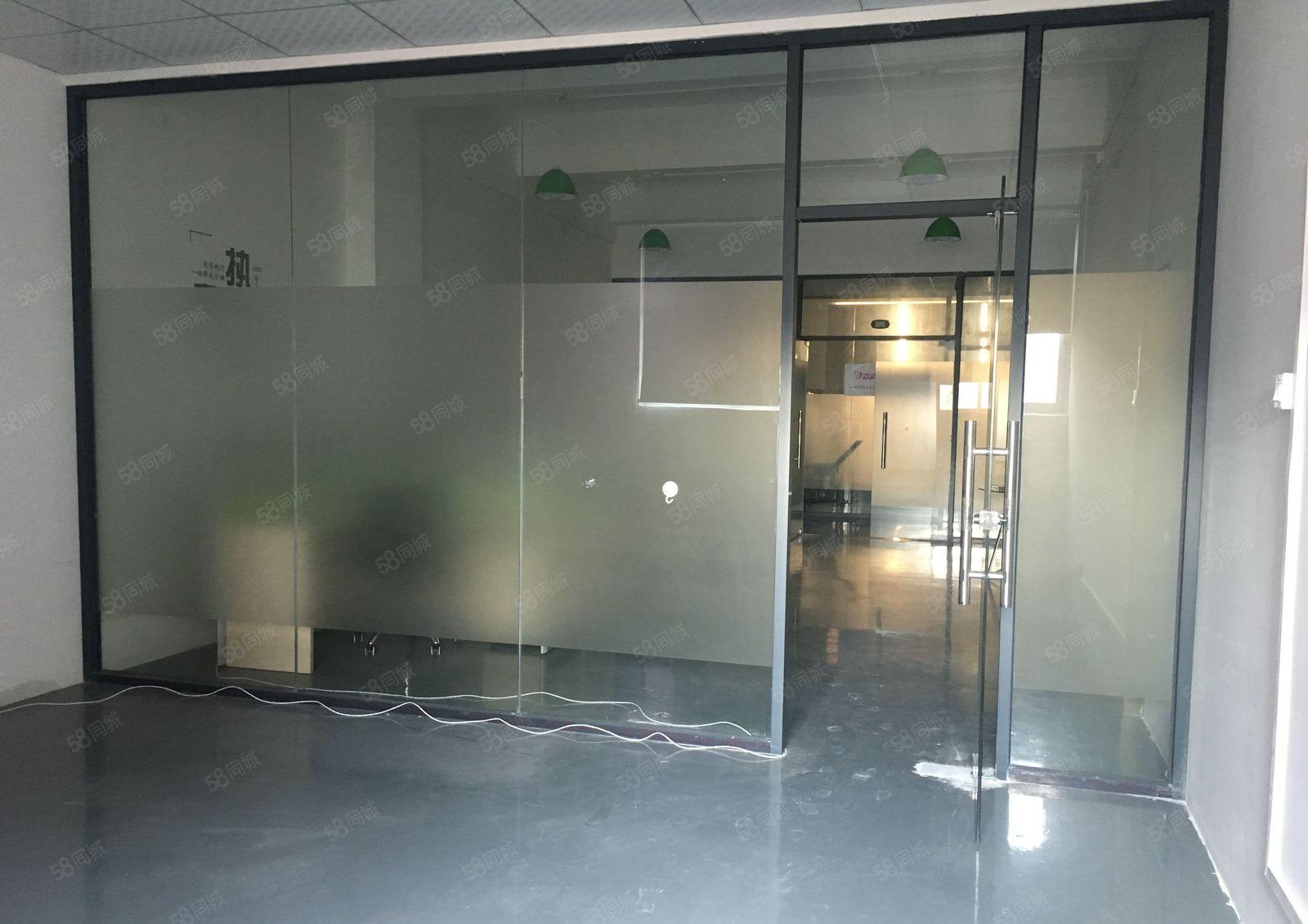 西丽地铁站附近260平带装修，电商，办公，生产均可