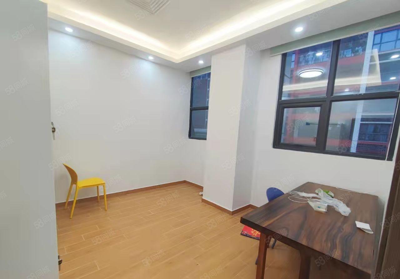 南山茶光地铁口 450平带家私，随时看房，价格好谈