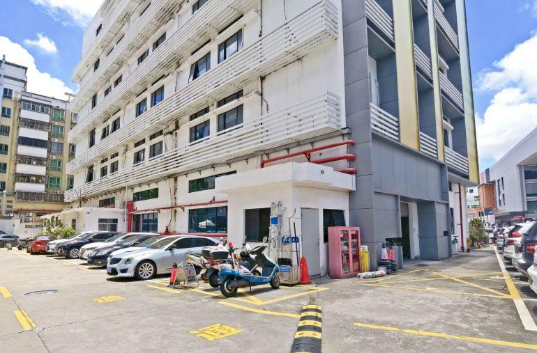 南山西丽，新出一楼315平，层高5.5米，可组合650平