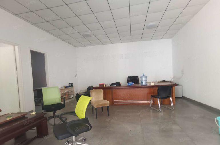 南山西丽大墈工业园，原房东出租3500平，可分租