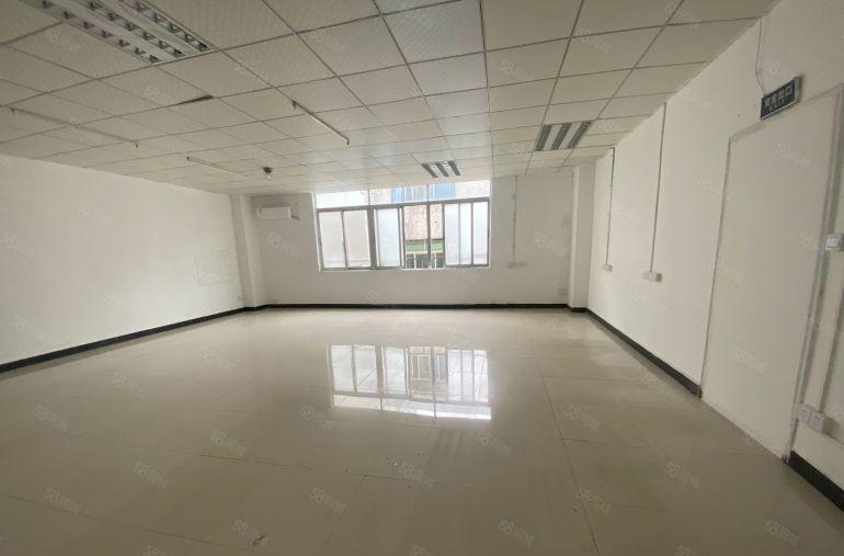 南山西丽地铁站原房东直租无公摊300，500平仓库，仅租35