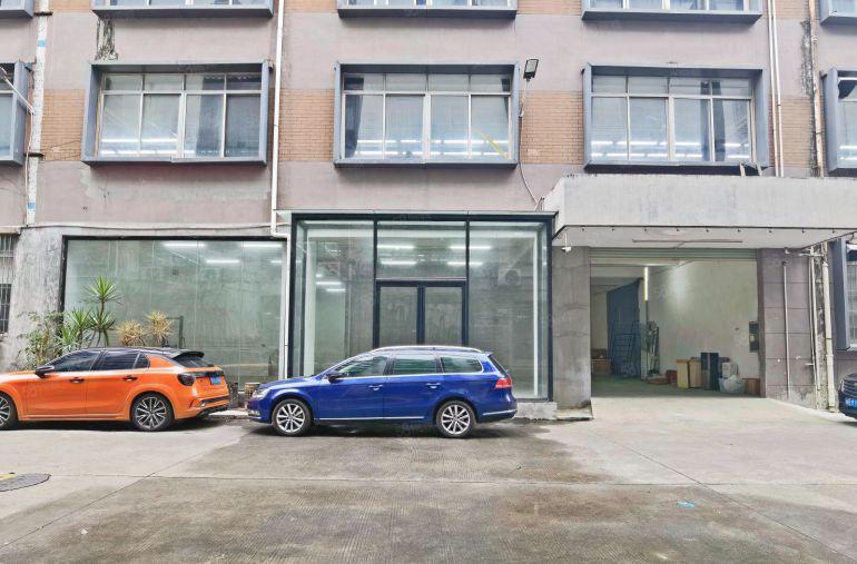 西丽沙河西路 靠近主干道新出一楼550平厂房 户型方正