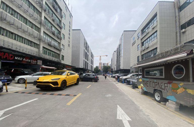 南山西丽大学城地铁口产业园470平赠送大阳台