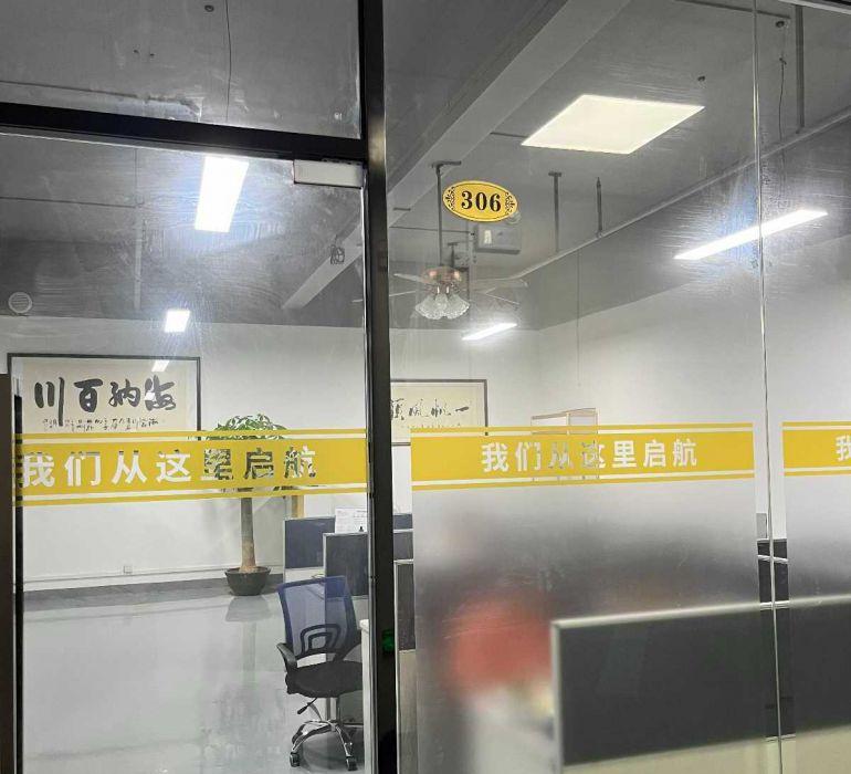 出租龙华观澜厂房办公室，带装修带电梯