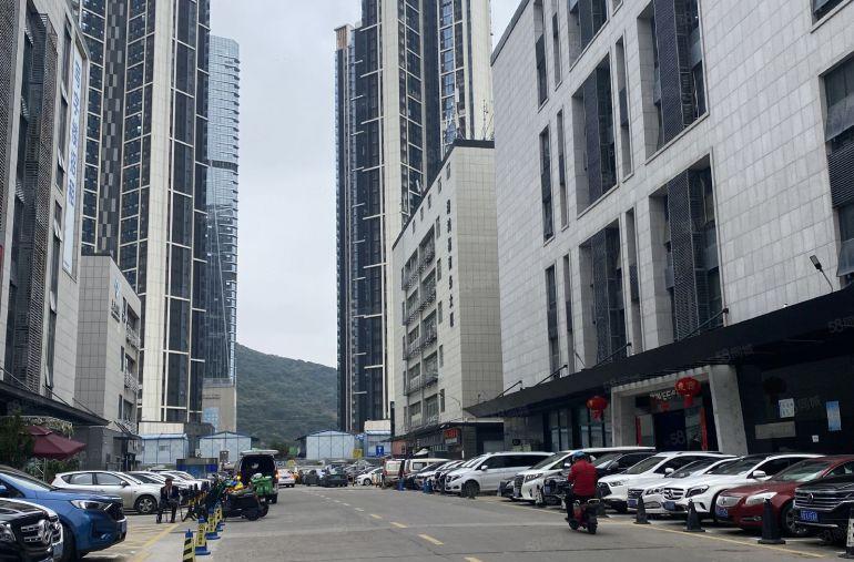 南山西丽大学城地铁口产业园470平赠送大阳台