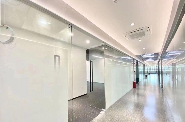 南山西丽大学城地铁口 精装和毛坯 246平至600平可分租