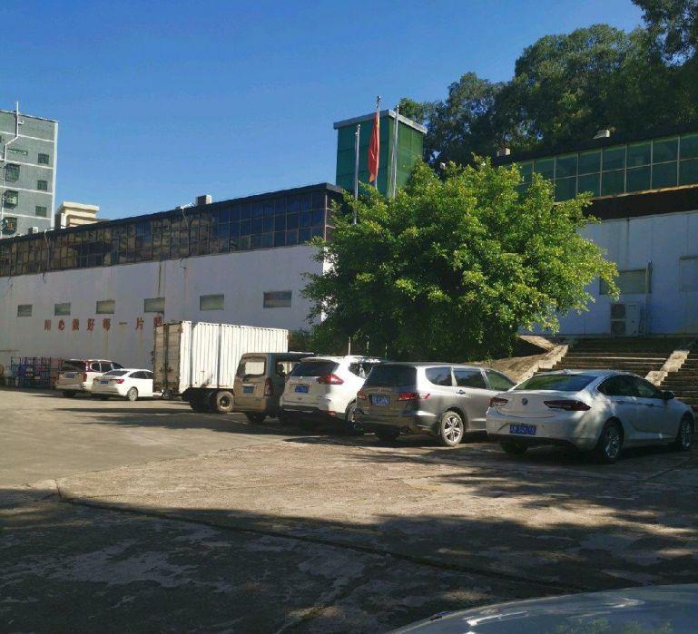 光明公明厂房写字楼出租，独立工业园，工业园内可停大货柜车