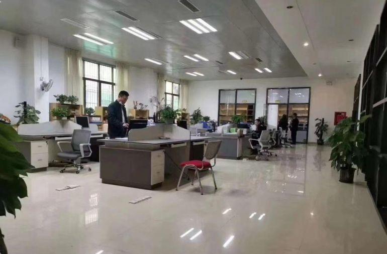 出租龙岗坪地六联社区红岭二路1号工业园厂房