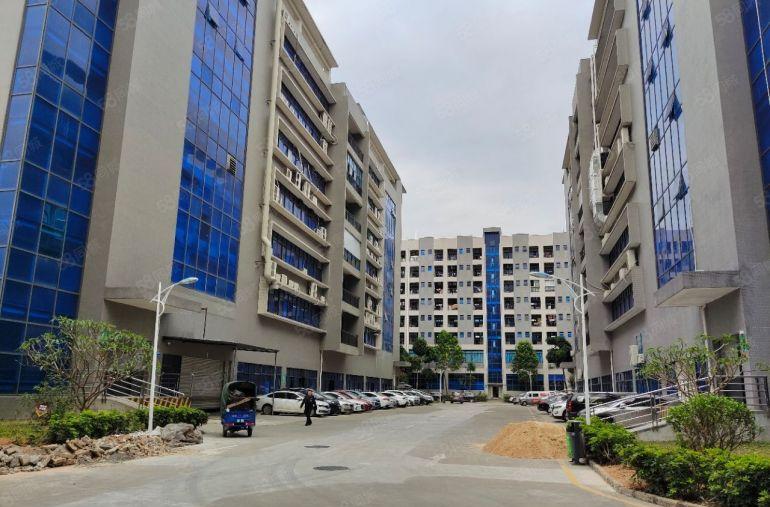 坪山南坪快速路旁原房东红本精装修厂房楼上1000平起出租