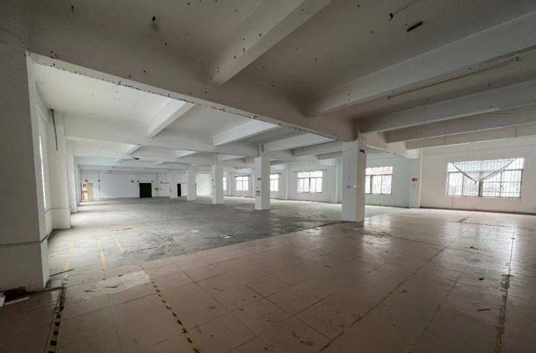 （一手无差价招租）龙华核心区工业园二楼厂房1500平方