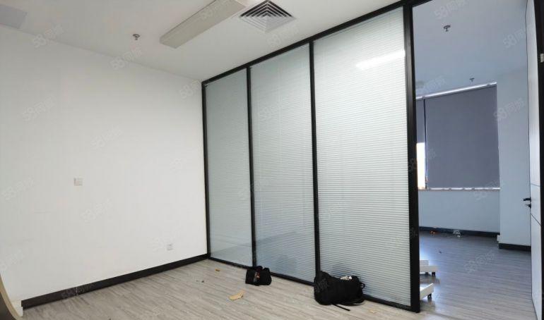 原房东！实际面积出租！地铁口红本产业园精装修1000平可分租