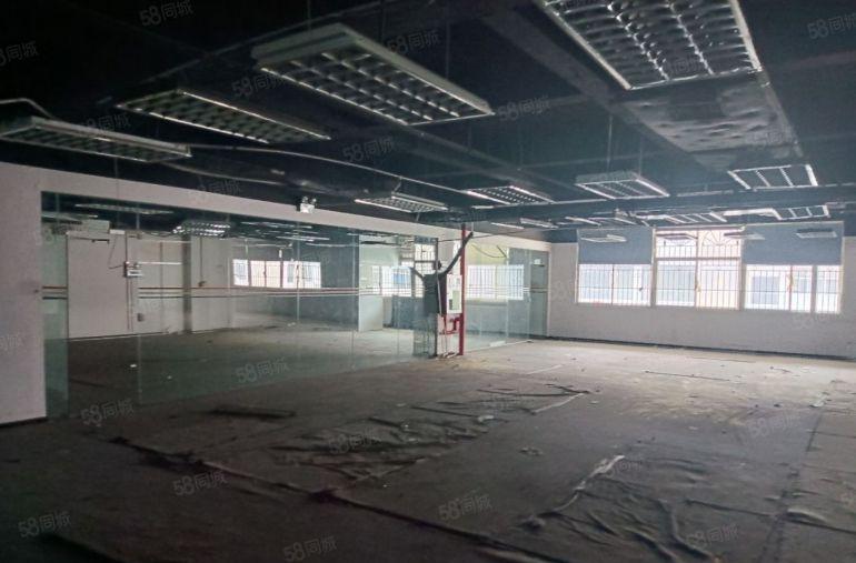 一楼1880平390平 使用率70楼上有办公室 一手业主