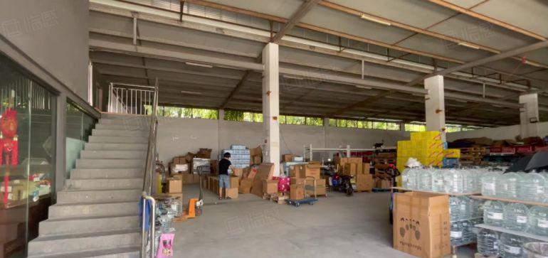 南山西丽新出一楼1980平方 层高6米 可进大车 可分租