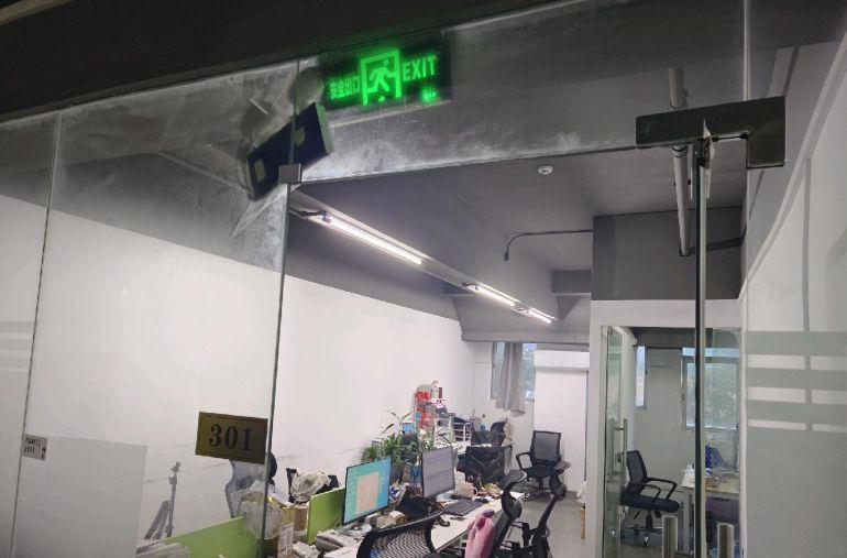 出租龙岗坂田南坑第二工业区厂房仓库办公室面积150