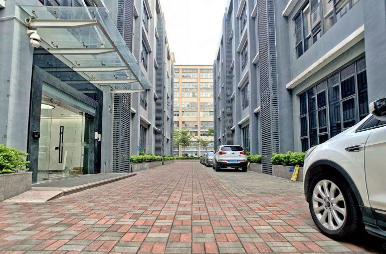 南山整栋  5600平方  企业总部选地