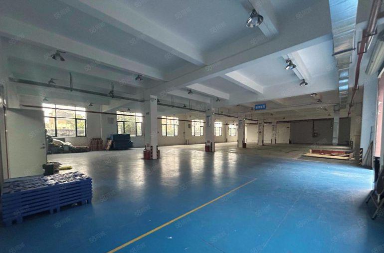 南山西丽地铁站旁科技园1楼1500平带装修厂房出租 可分租