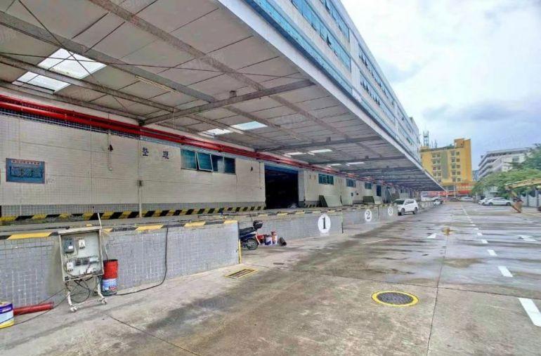 特价南山地铁沿线大型工业区厂房仓库 园区形象好150平起分