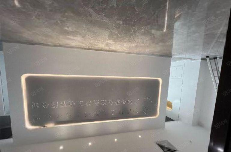 南山科技园地铁口188平2加1格局370平精装红本办公室出租