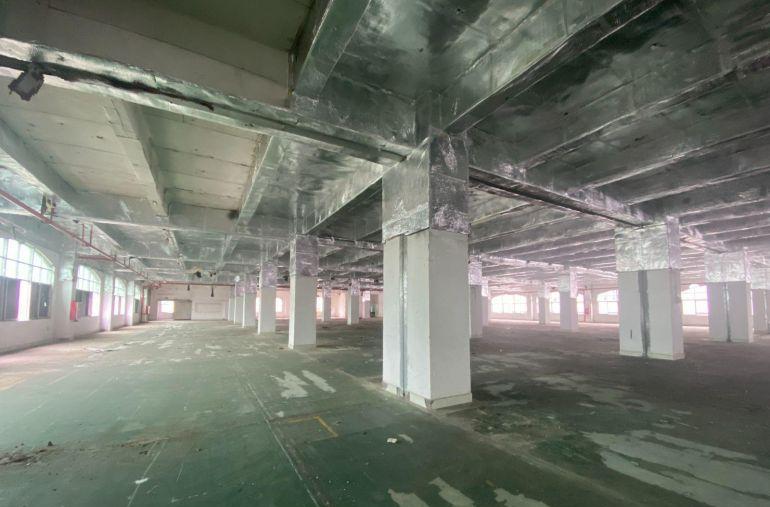 宝安石岩应人石厂房整租，房东直租，红本厂房