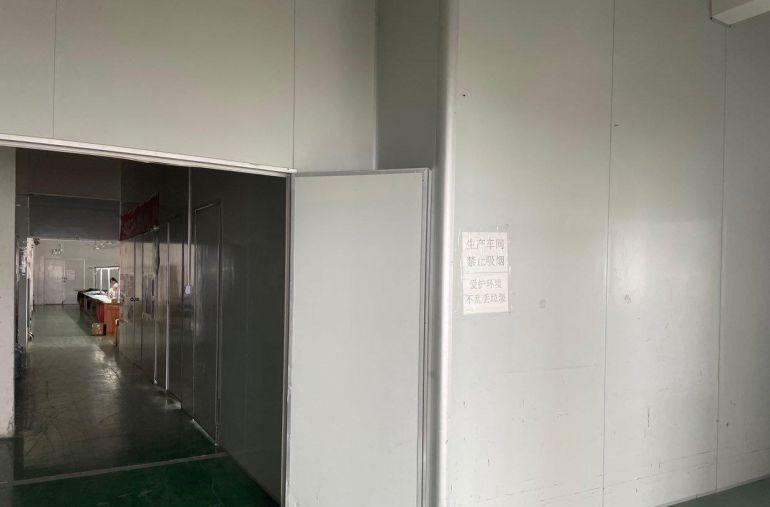 宝安石岩街道应人石地铁口，可做办公室，小加工厂，仓库。